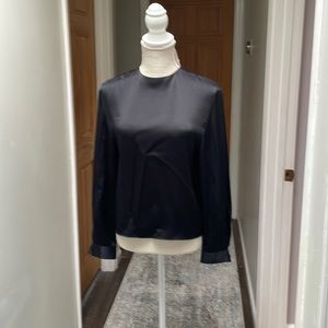 Vince silk blouse with Pearl button No tag special